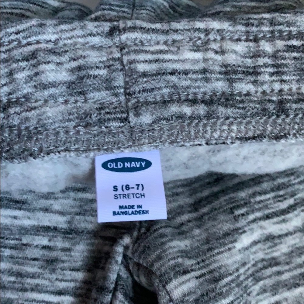 ♦️SOLD♦️Old Navy Kids Drawstring Waist Joggers - Picture 4 of 6